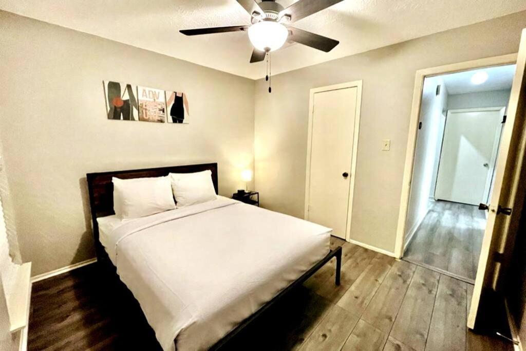 3 Bedroom Entire Home - Centrally Located In Katy, Texas Exterior photo